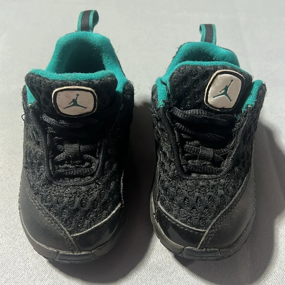Baby Jordan’s size 6c - Picture 3 of 4